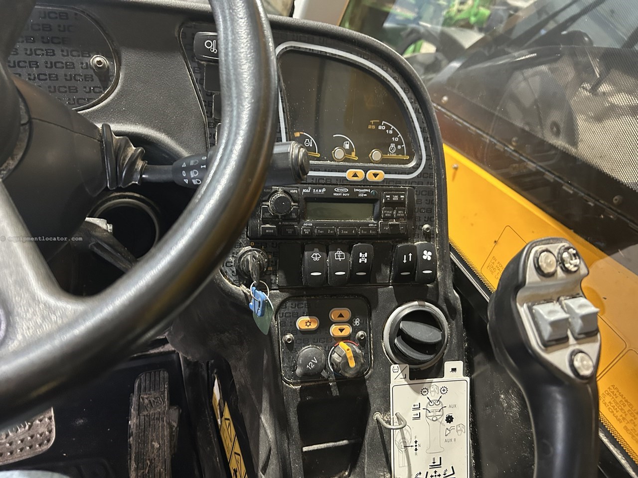 2017 JCB 541-70 Agri Image 18