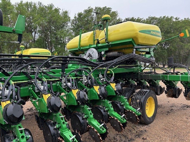 2019 John Deere DB66 Image 10