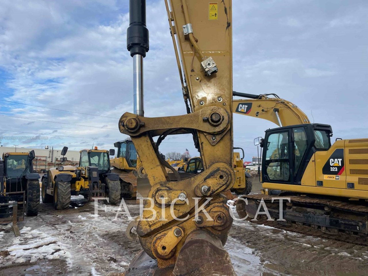 2022 Caterpillar 330-07HT Image 10