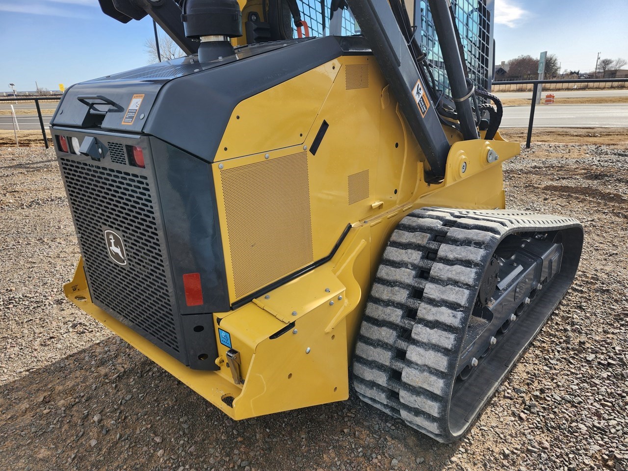 2024 John Deere 331G Image 10