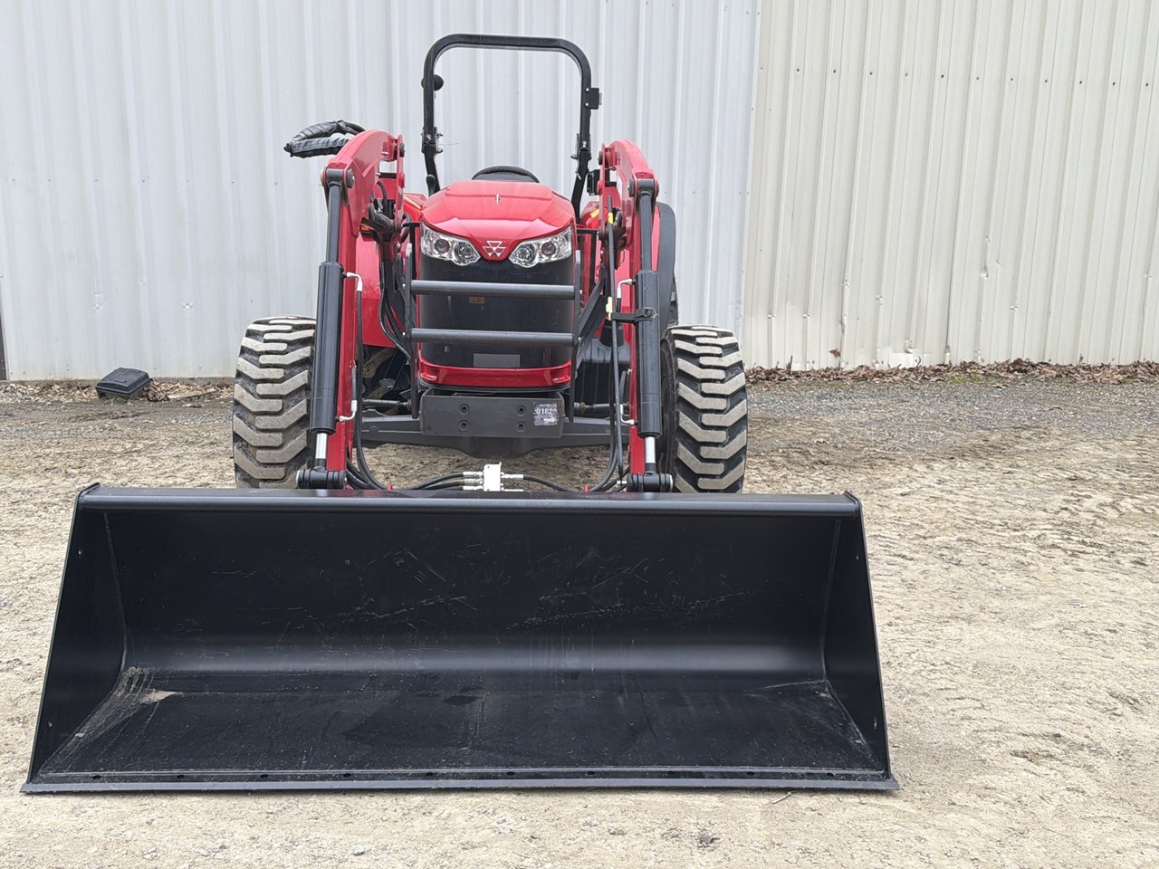 2023 Massey Ferguson 4707 Image 3