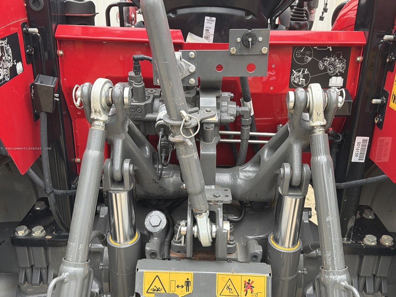 2023 Massey Ferguson 4707 Image 9