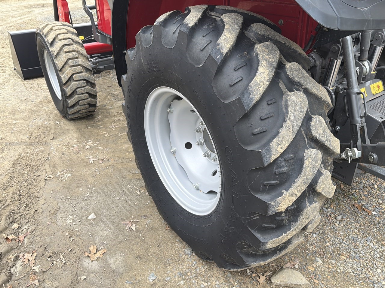 2023 Massey Ferguson 4707 Image 24