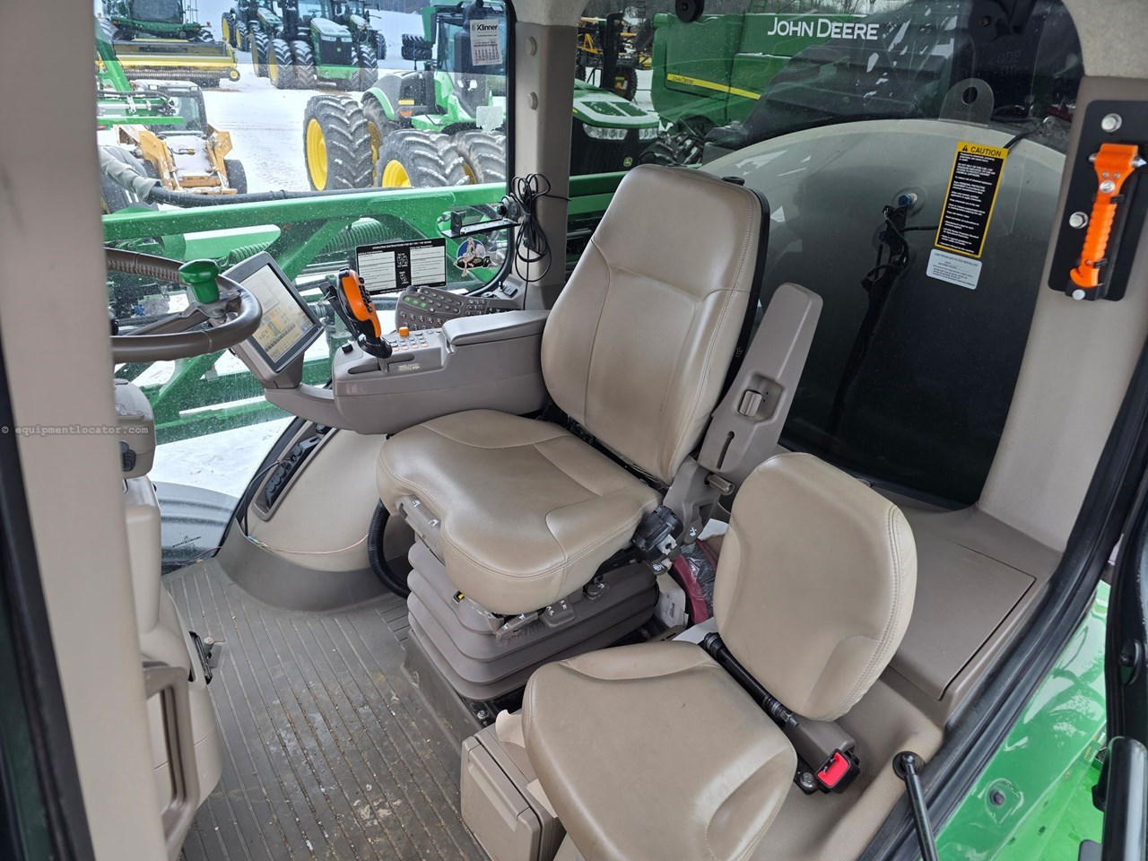 2015 John Deere R4045 Image 10