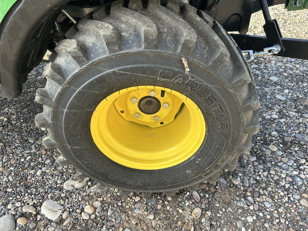 2024 John Deere 1025R Image 10