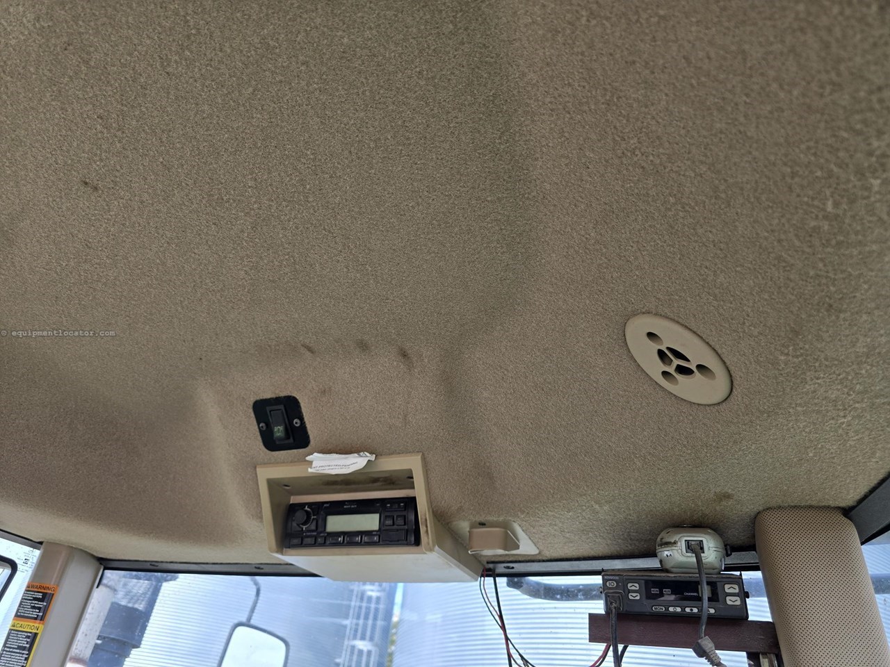 2011 John Deere 9330 Image 10