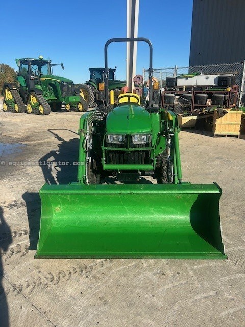 2023 John Deere 3025E Image 3