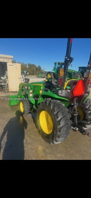 2023 John Deere 3025E Image 4