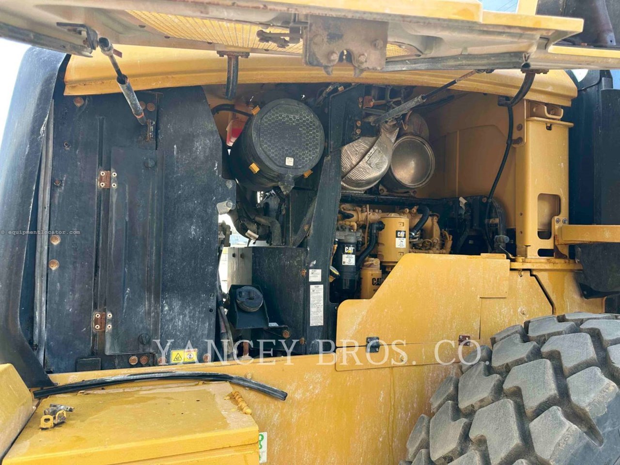 2022 Caterpillar 926M Image 10