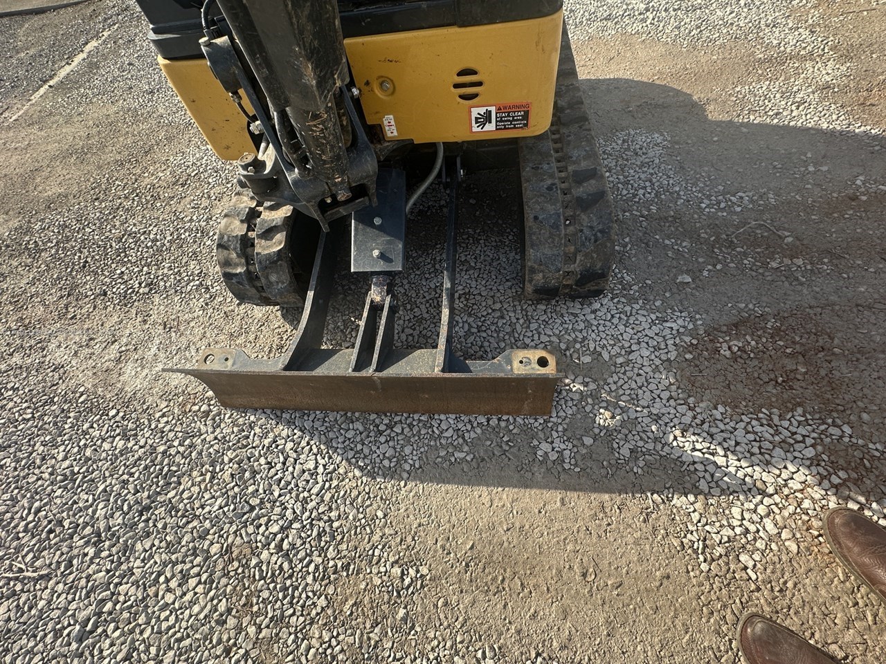 2023 John Deere 17 P Image 10