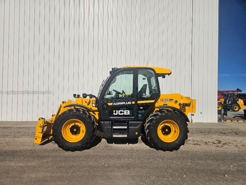 2021 JCB 542-70 Image 1