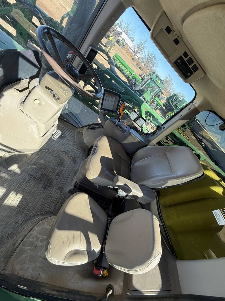 2015 John Deere R4030 Image 10