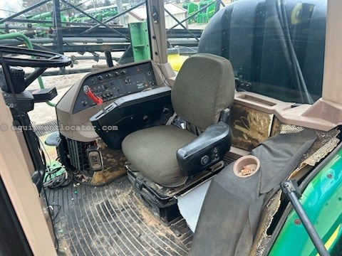 2000 John Deere 4700 Image 10