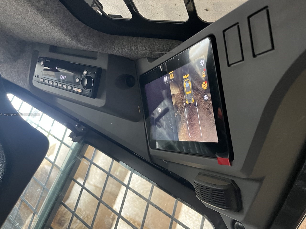 2024 John Deere 333 P Image 10