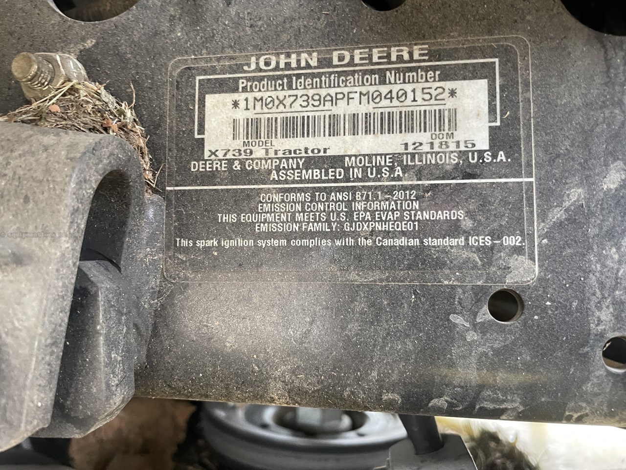 2016 John Deere X739 Image 10