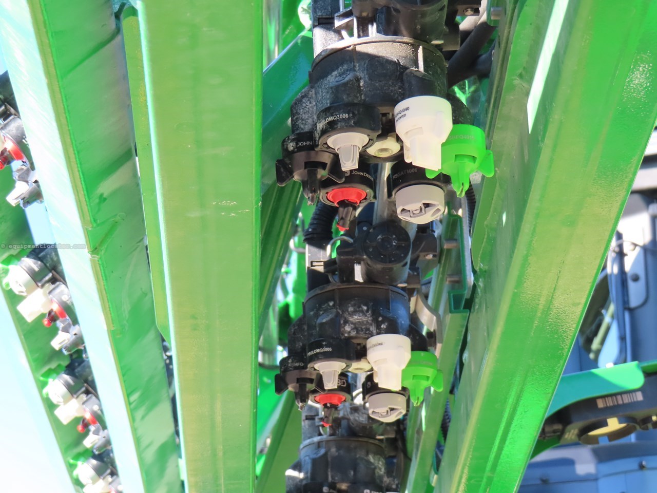 2025 John Deere 412R Image 10