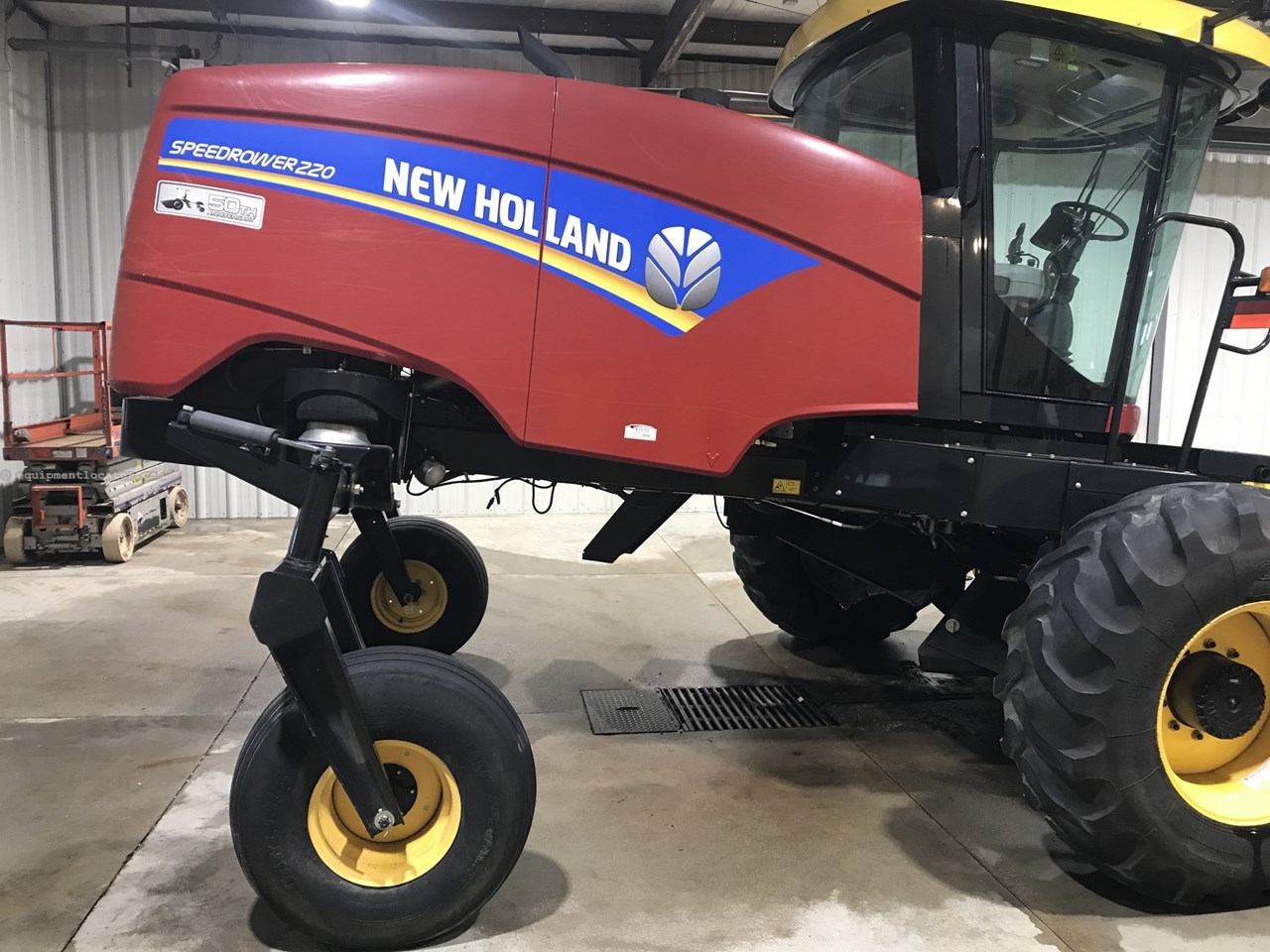 2015 New Holland Speedrower 220 Image 10
