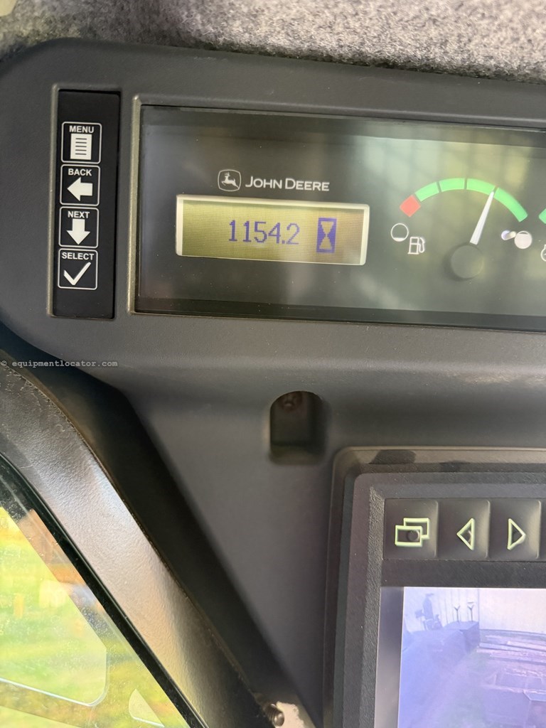 2022 John Deere 333G Image 10