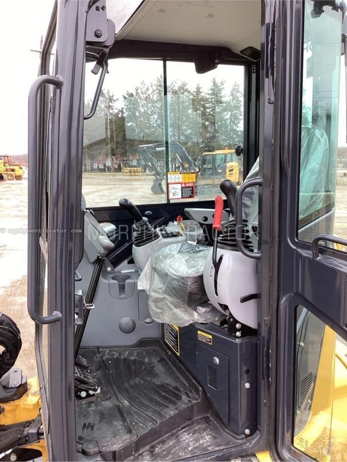 2024 John Deere 35 P Image 10