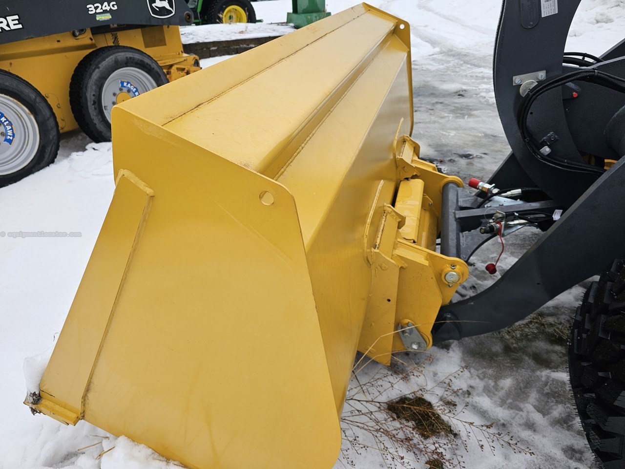 2025 John Deere AT413238 Image 1