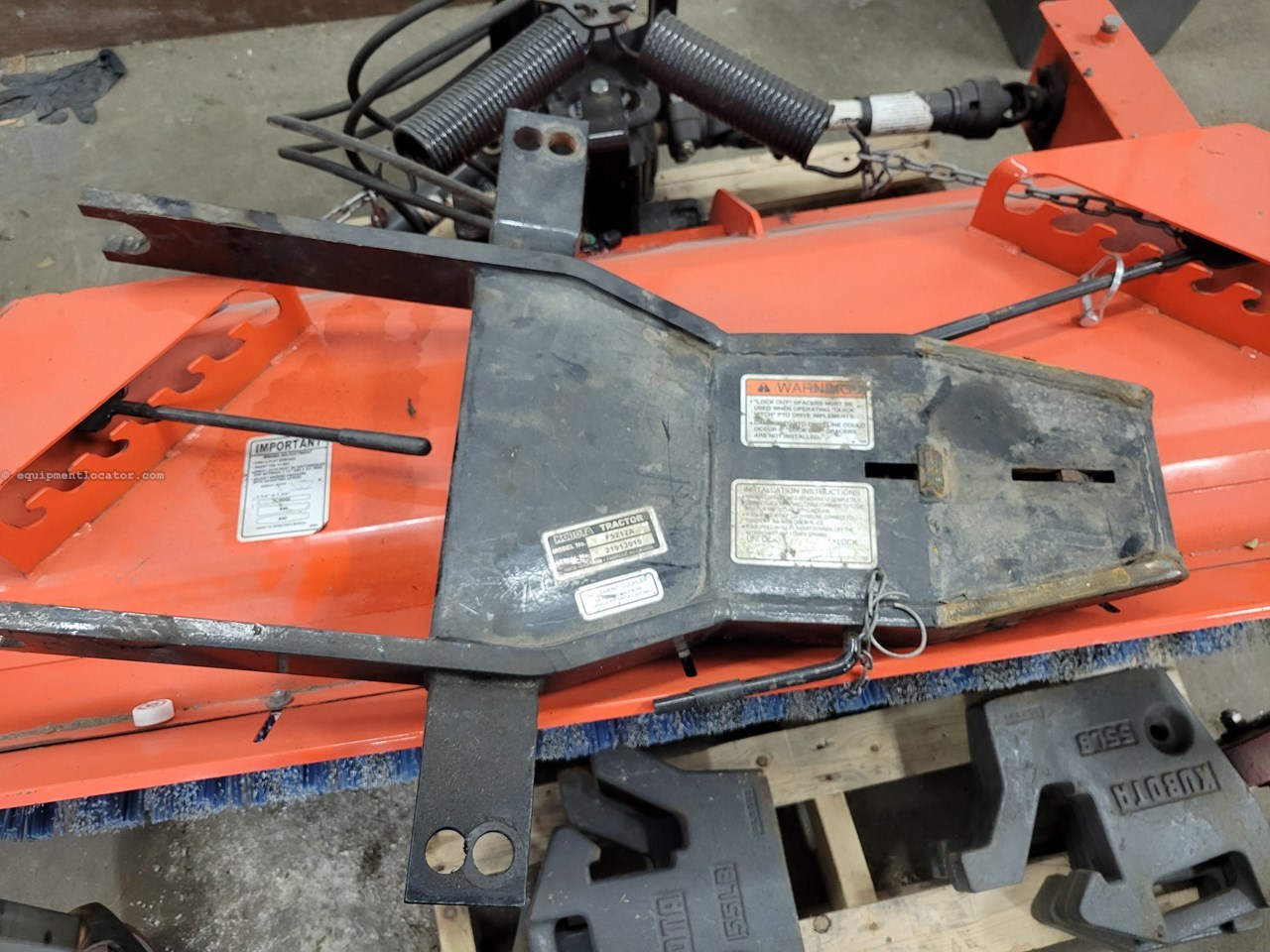 2021 Kubota F2690 Image 4