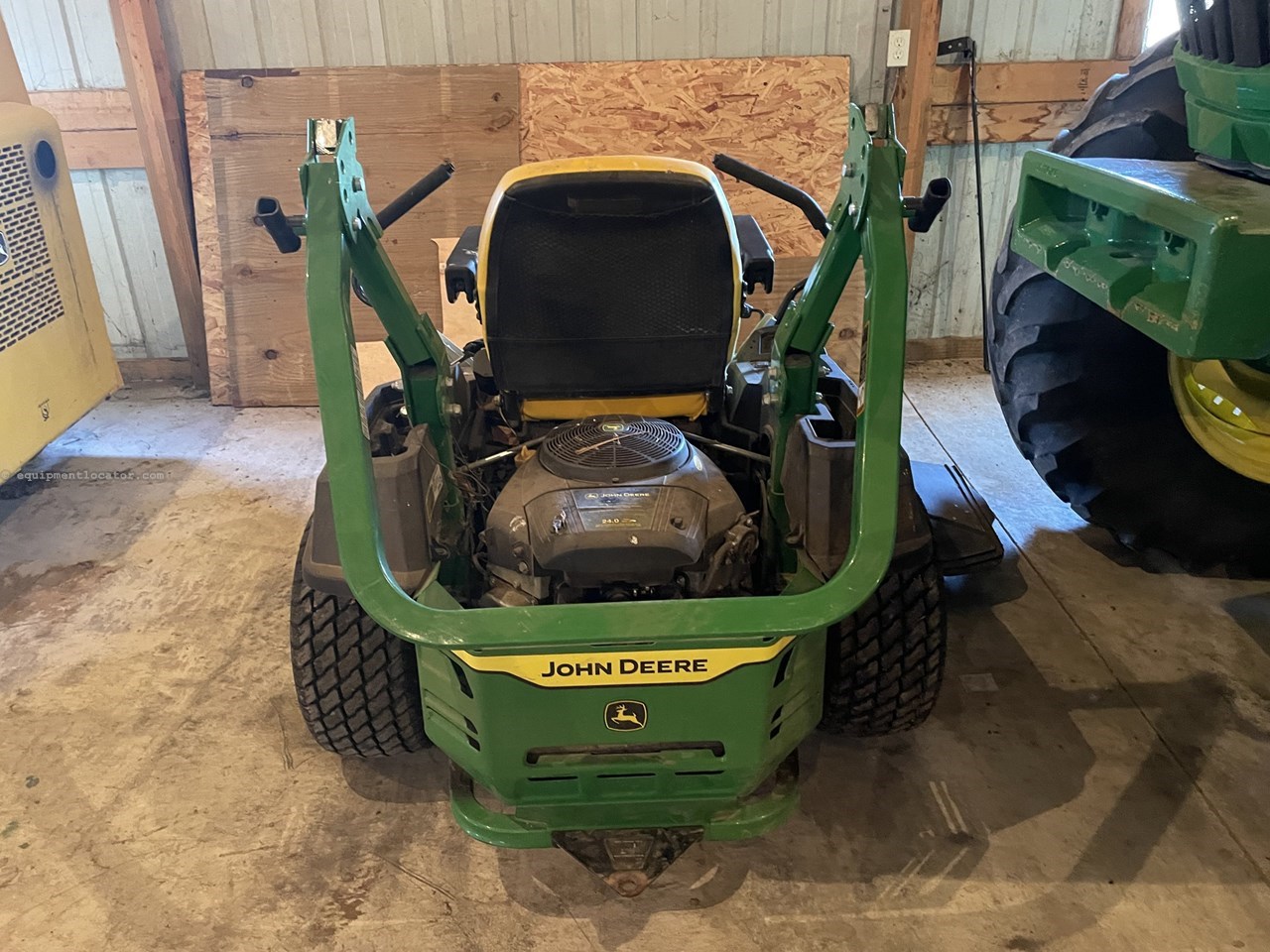 2023 John Deere Z515E Image 4