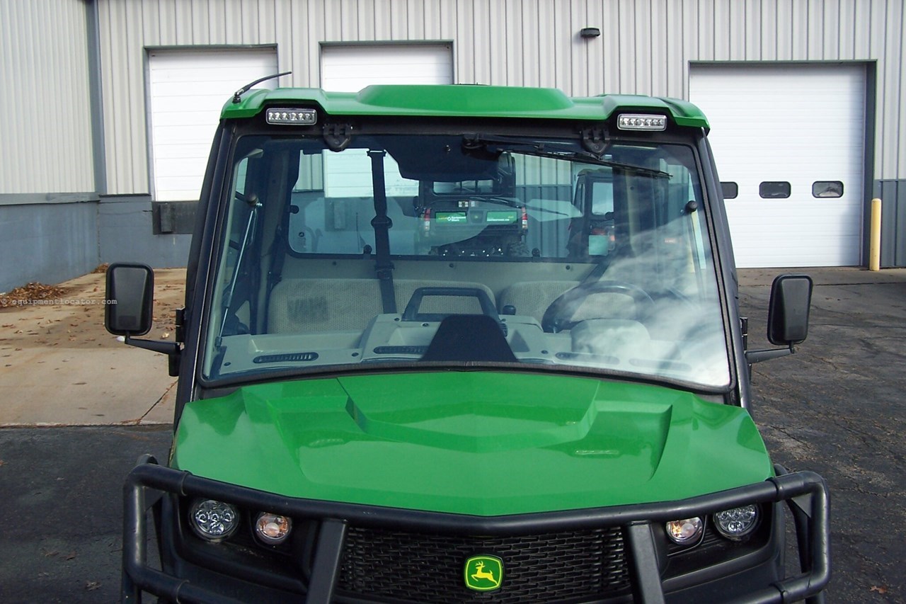 2020 John Deere XUV 835R Image 10