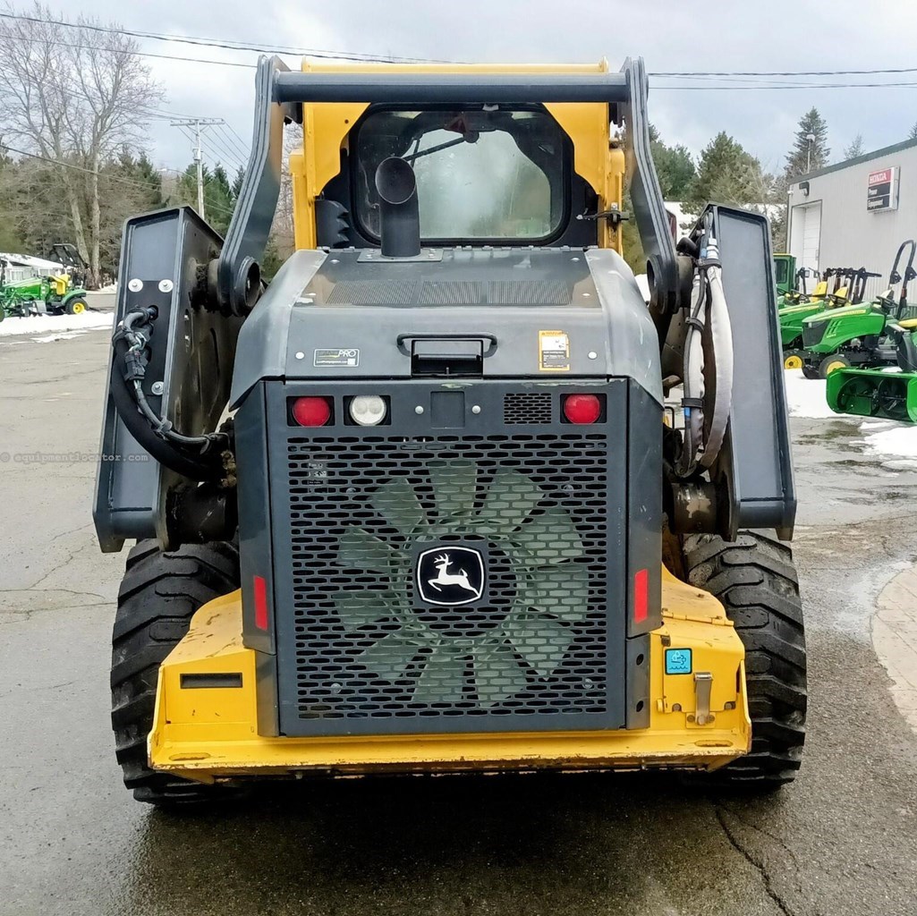 2021 John Deere 330G Image 4