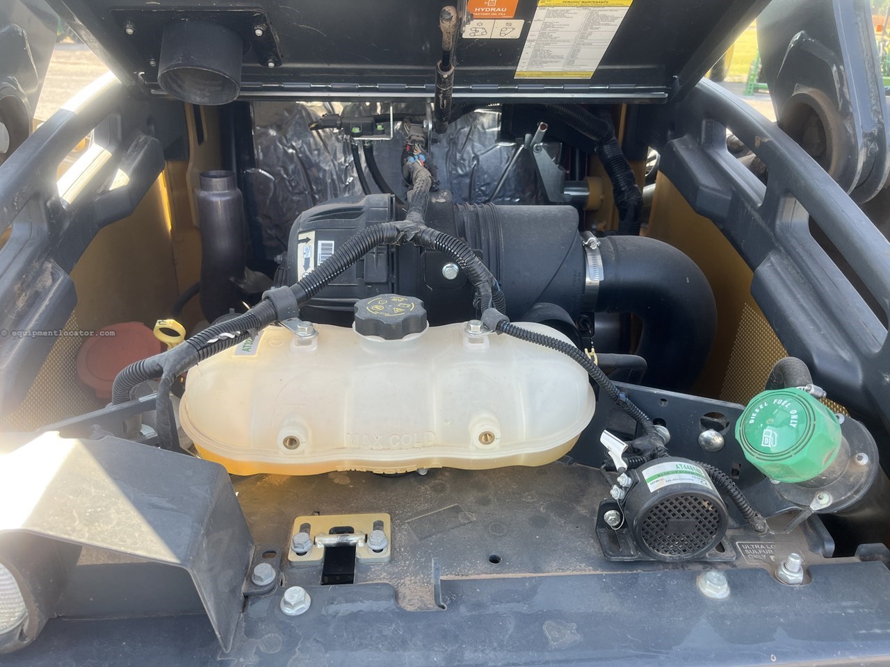 2019 John Deere 320G Image 10