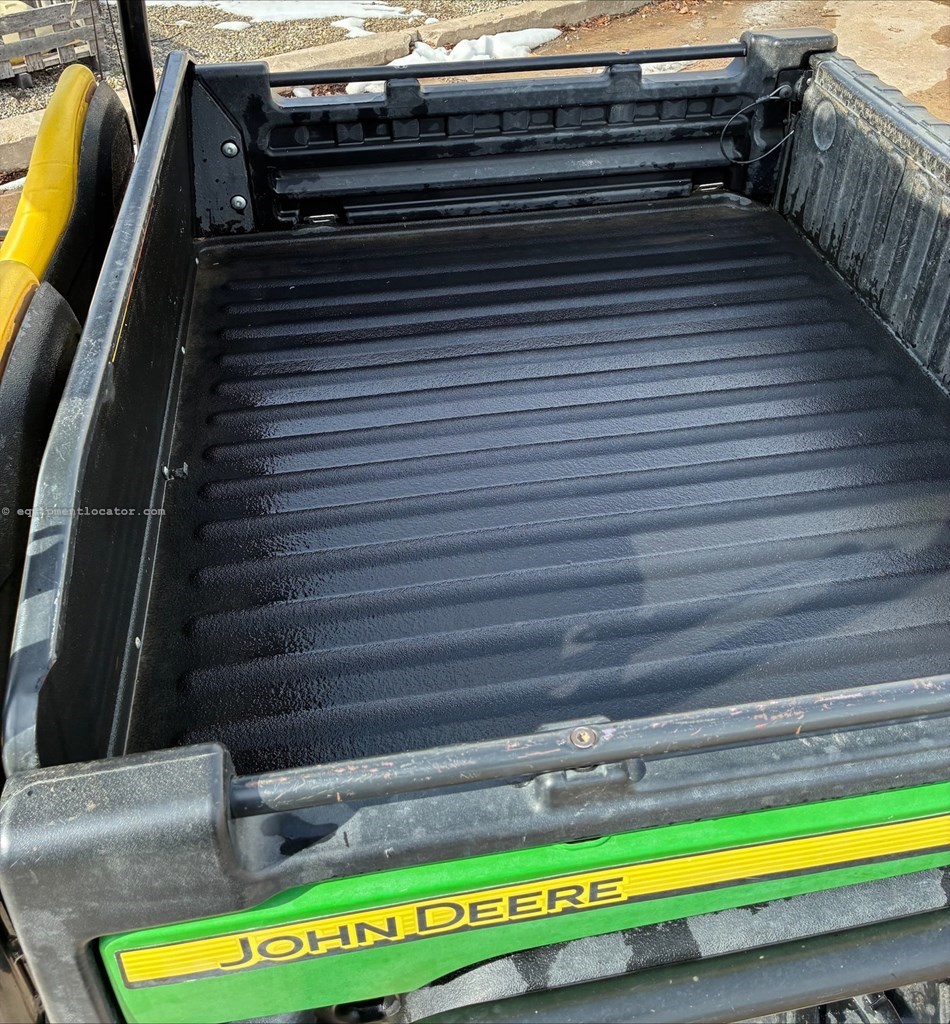 2014 John Deere XUV 825I GREEN Image 10