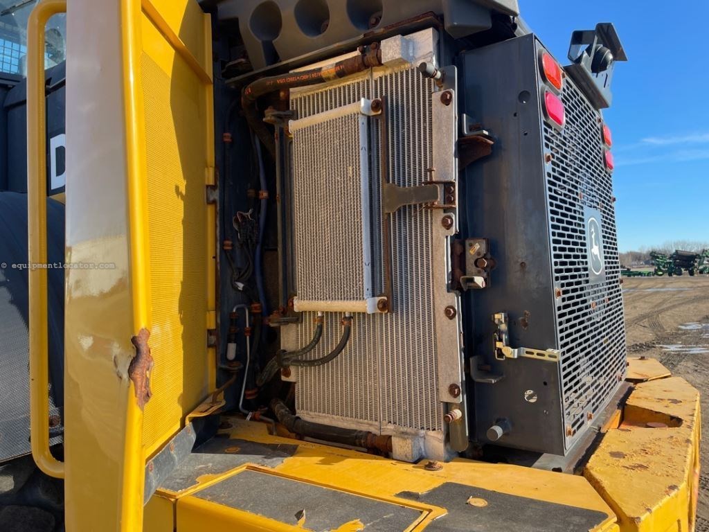 2019 John Deere 644K Image 20