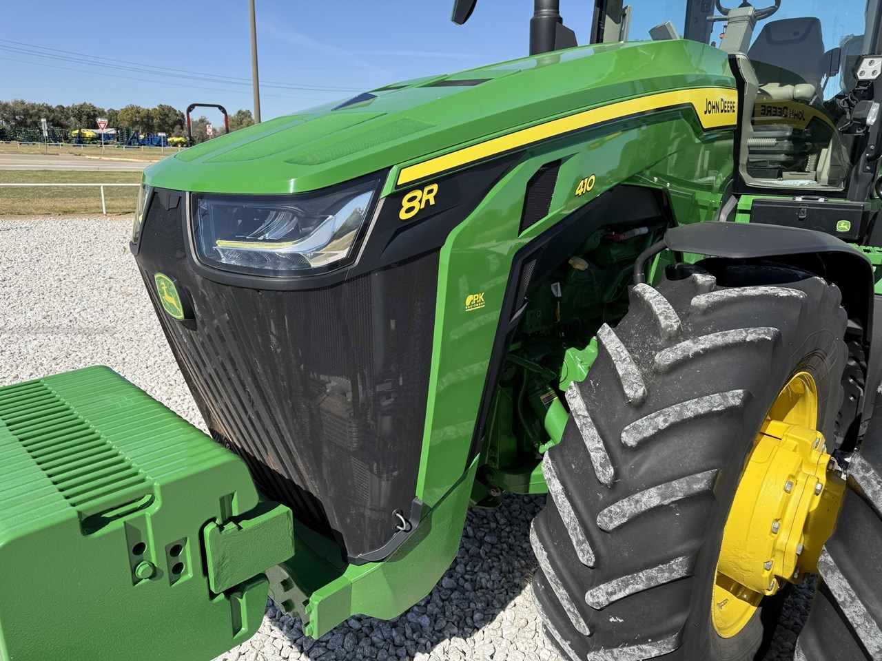 2023 John Deere 8R 410 Image 10