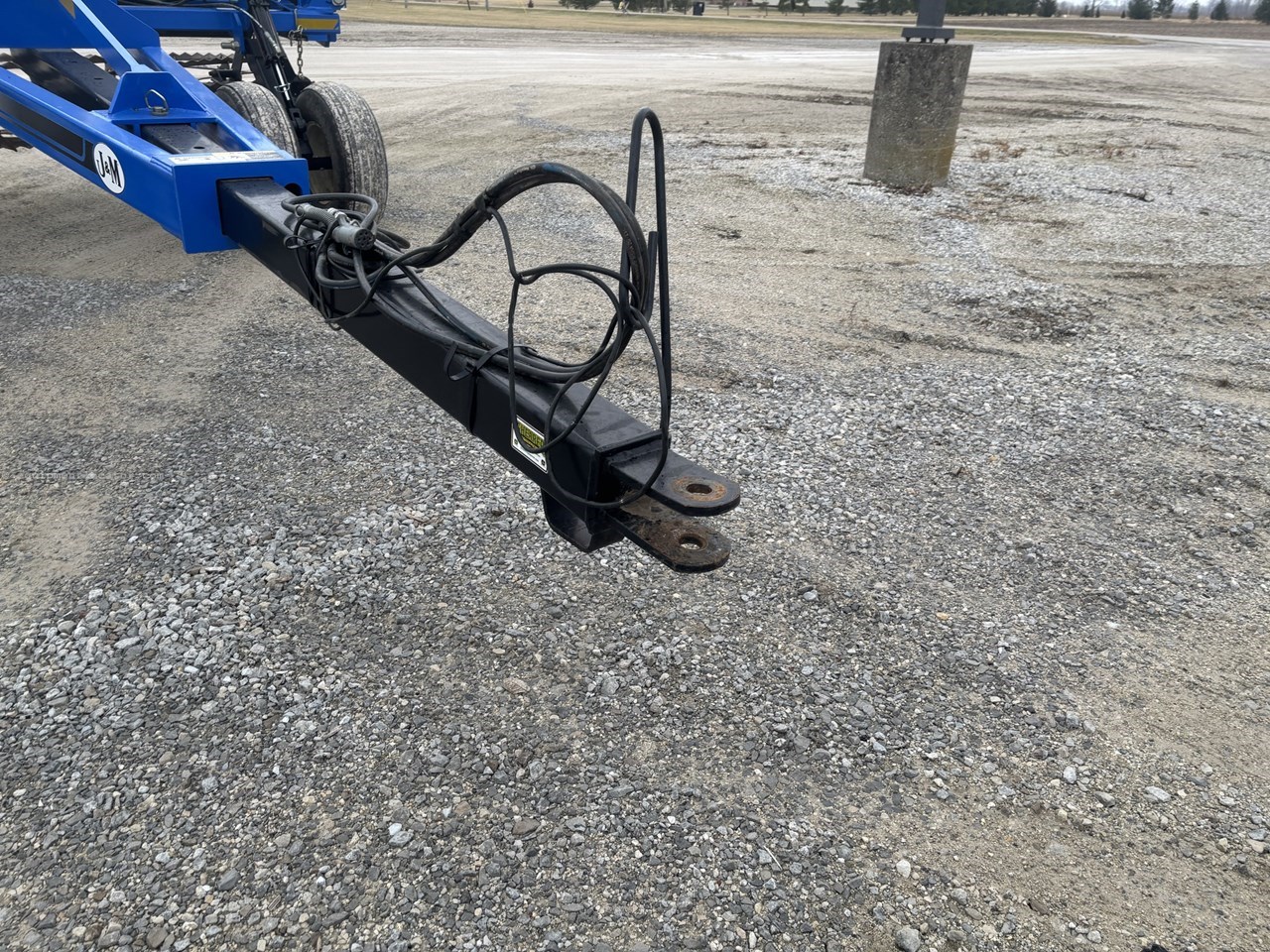 2016 J & M TF212 Image 10