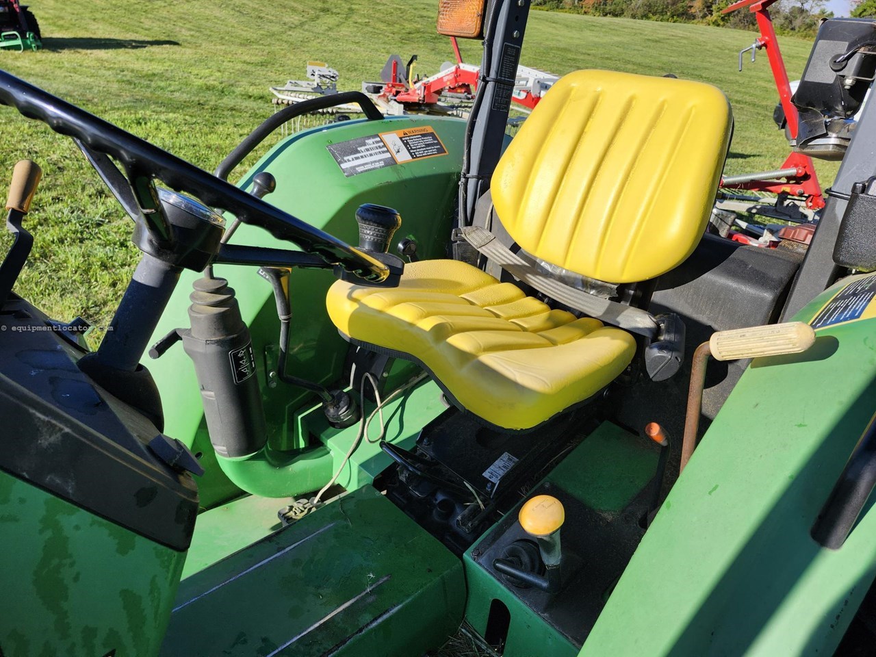 1999 John Deere 5210 Image 10