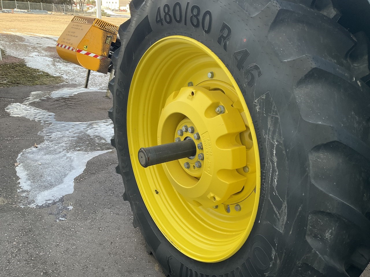 2025 John Deere 6R 215 Image 13