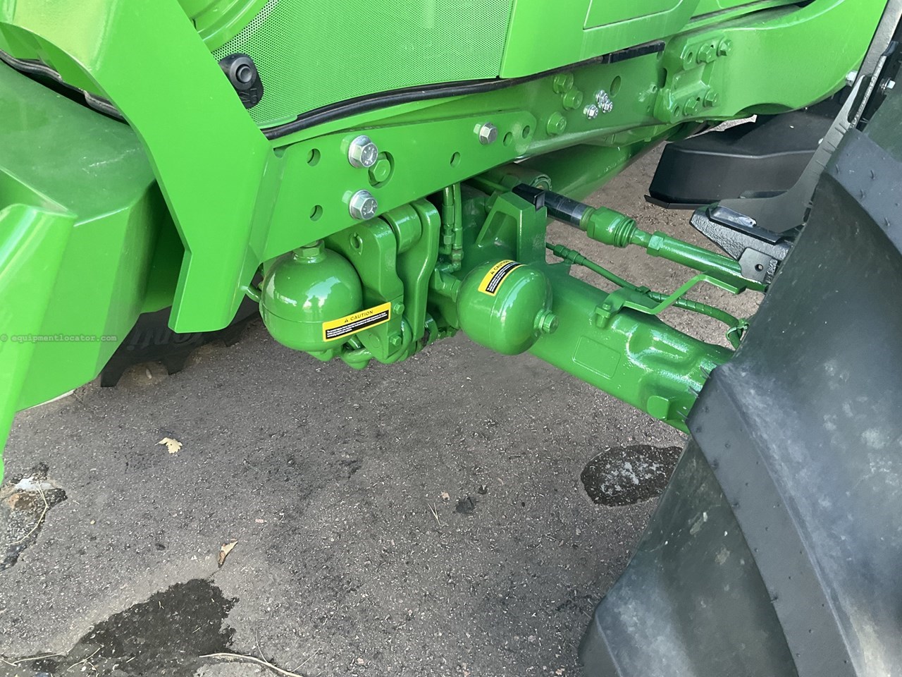 2025 John Deere 6R 215 Image 14