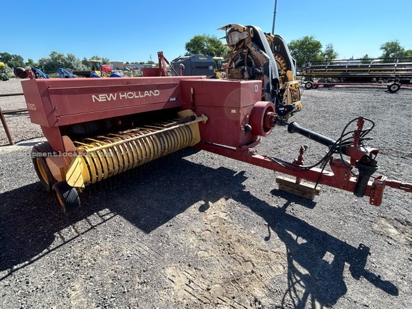 1995 New Holland 580 Image 2