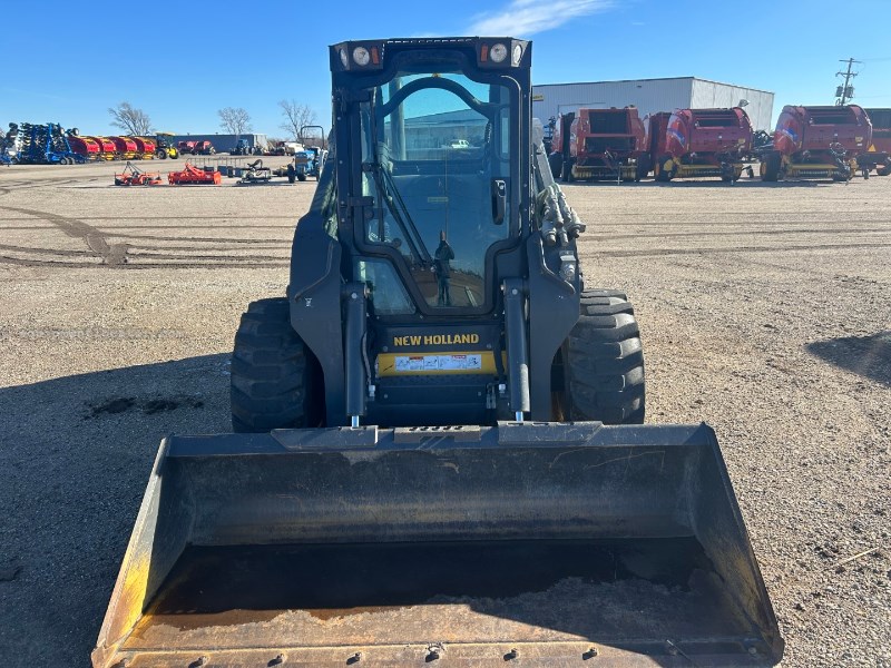 2021 New Holland L334 Image 2