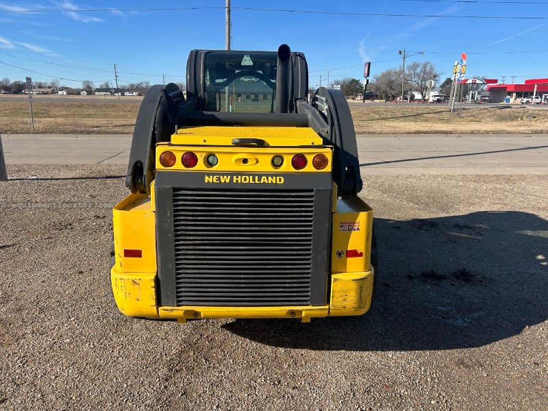 2021 New Holland L334 Image 4