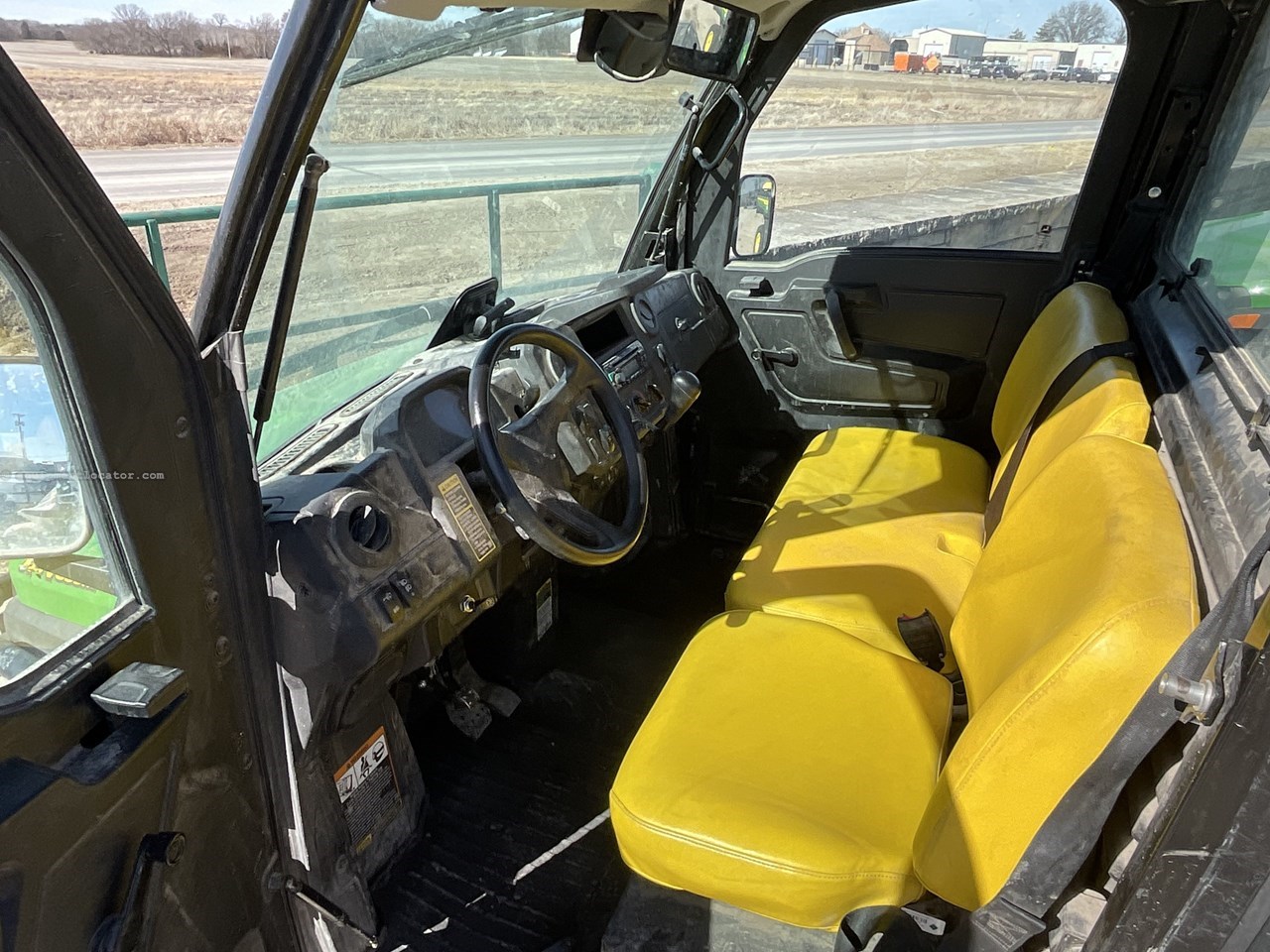 2020 John Deere XUV 835M Image 10