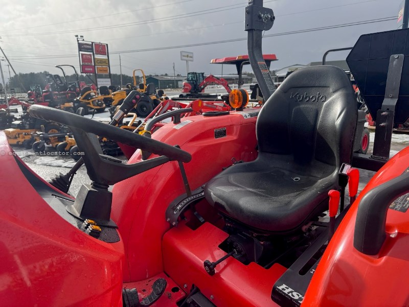 2019 Kubota MX5200HST Image 10