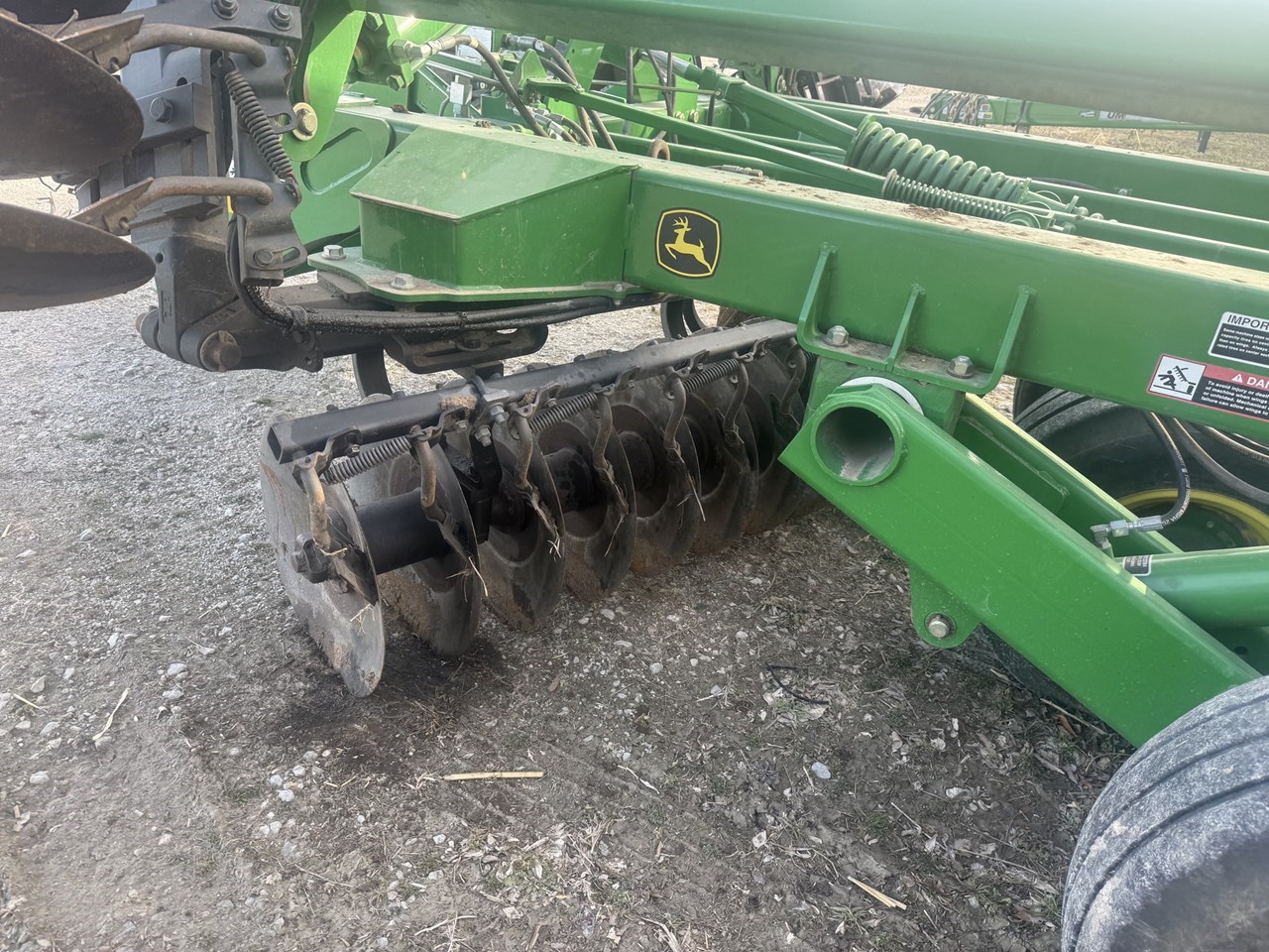 John Deere 2623VT Image 10