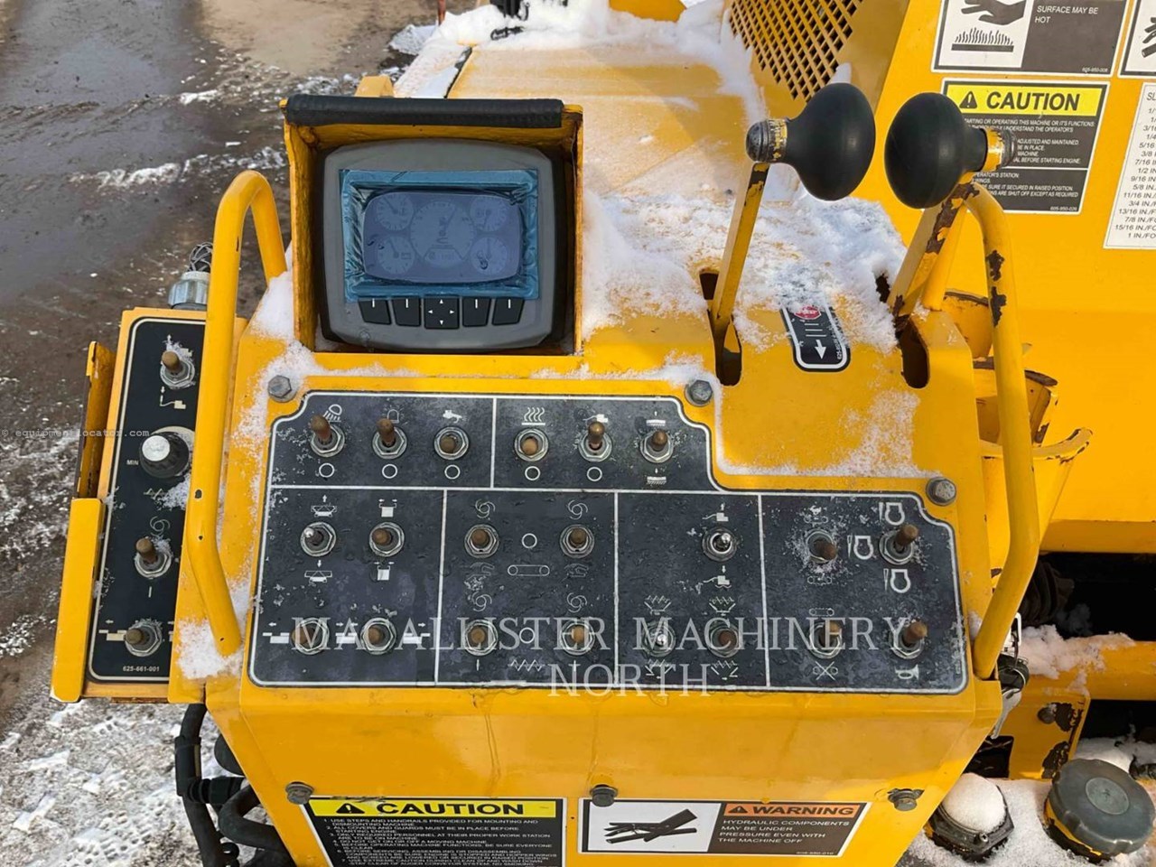 2020 Carlson CP-75II Image 18