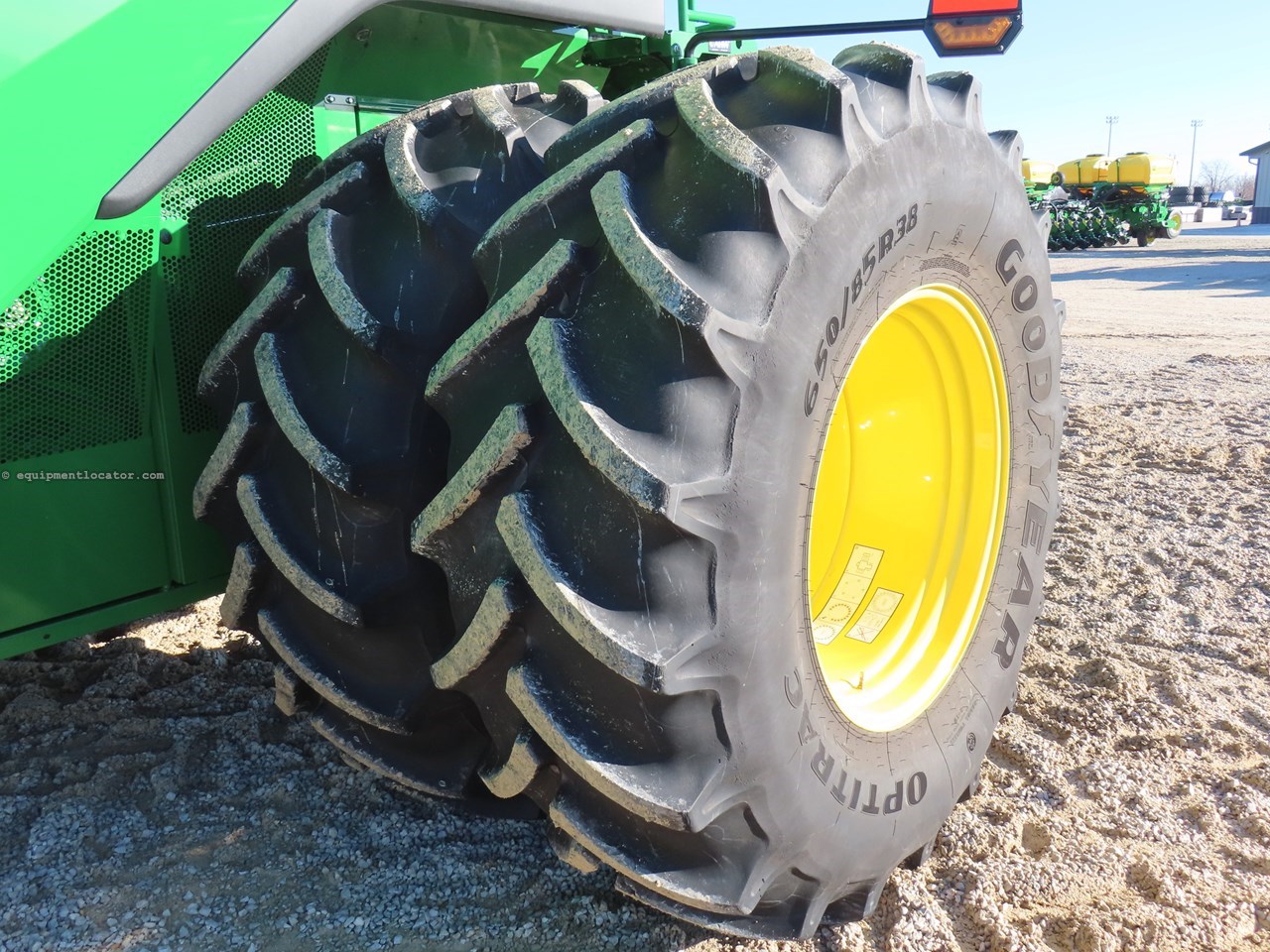 2025 John Deere S7 800 Image 10