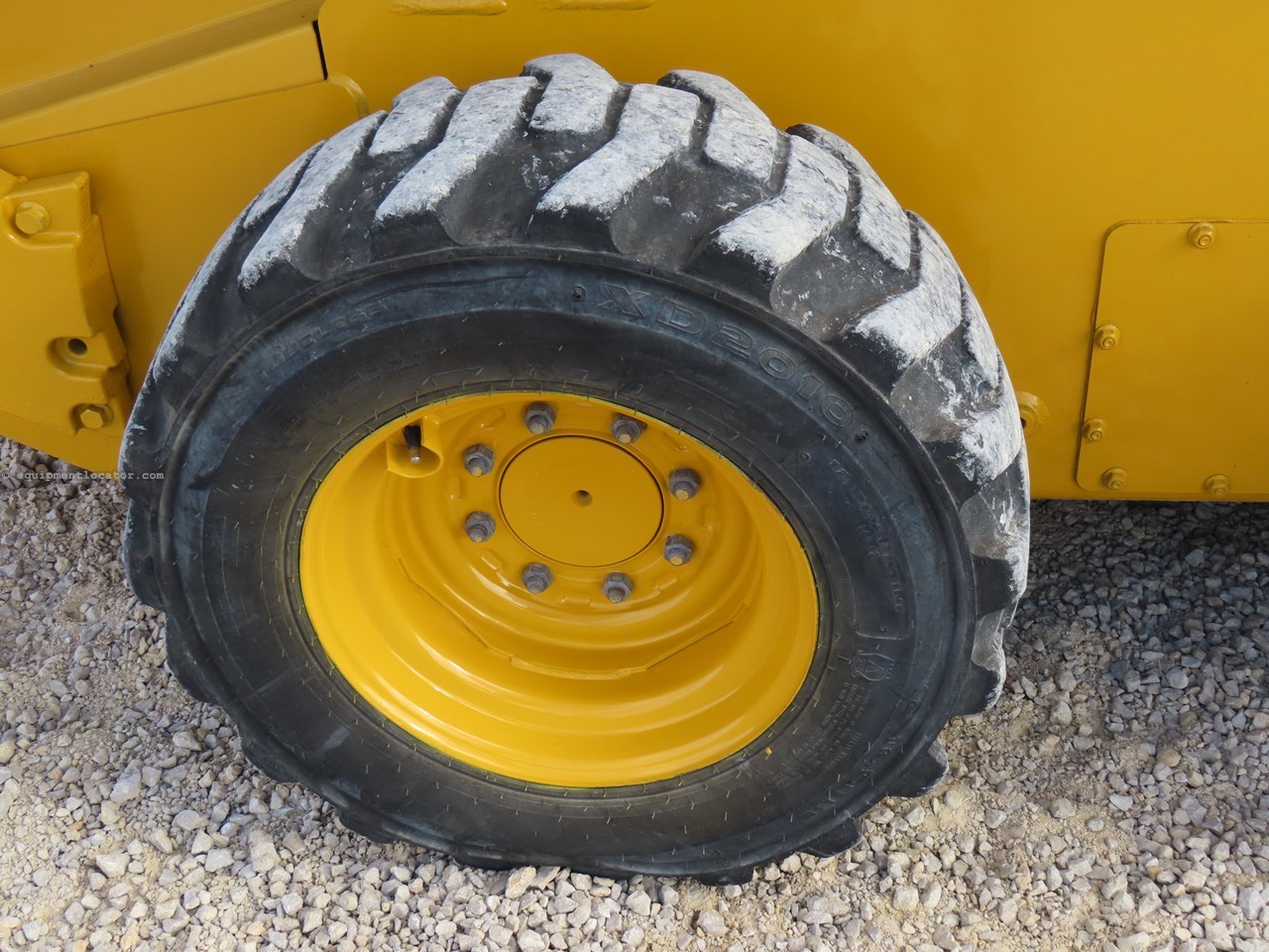 2011 John Deere 326D Image 10