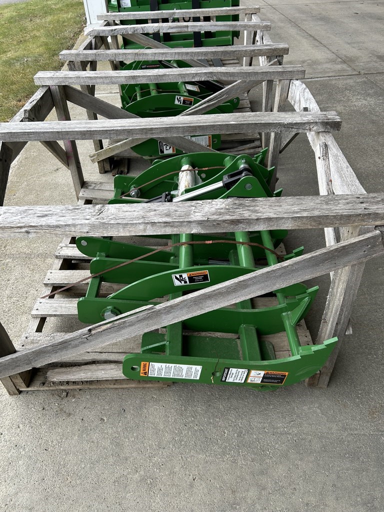 2022 Worksaver 48"GRAPPLE Image 2