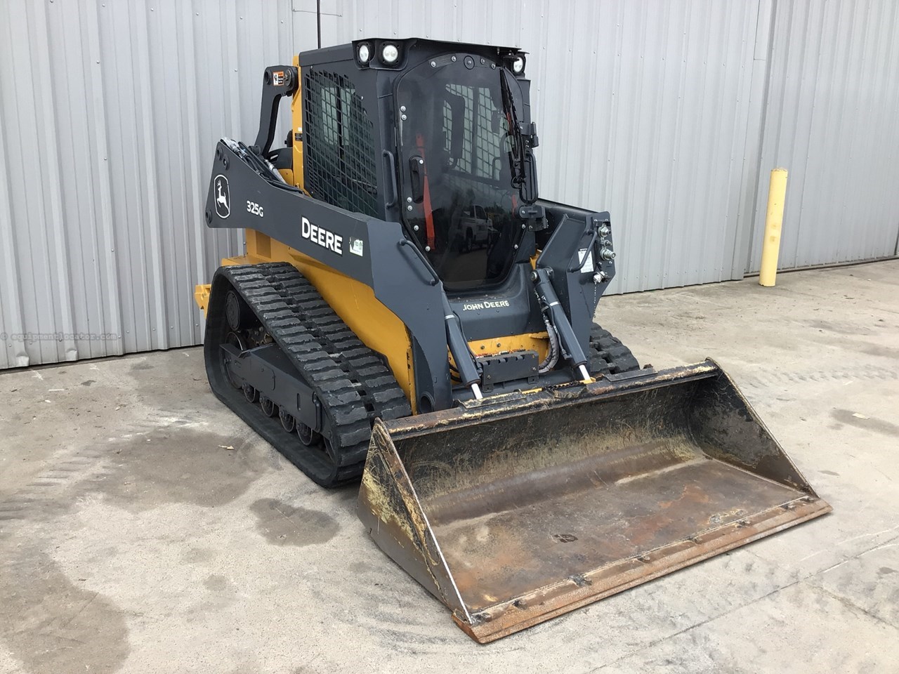 2024 John Deere 325G Image 10