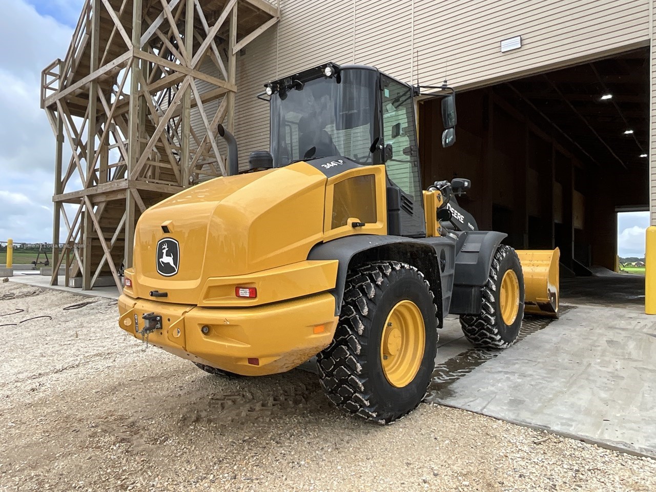 2023 John Deere 344 P Image 10