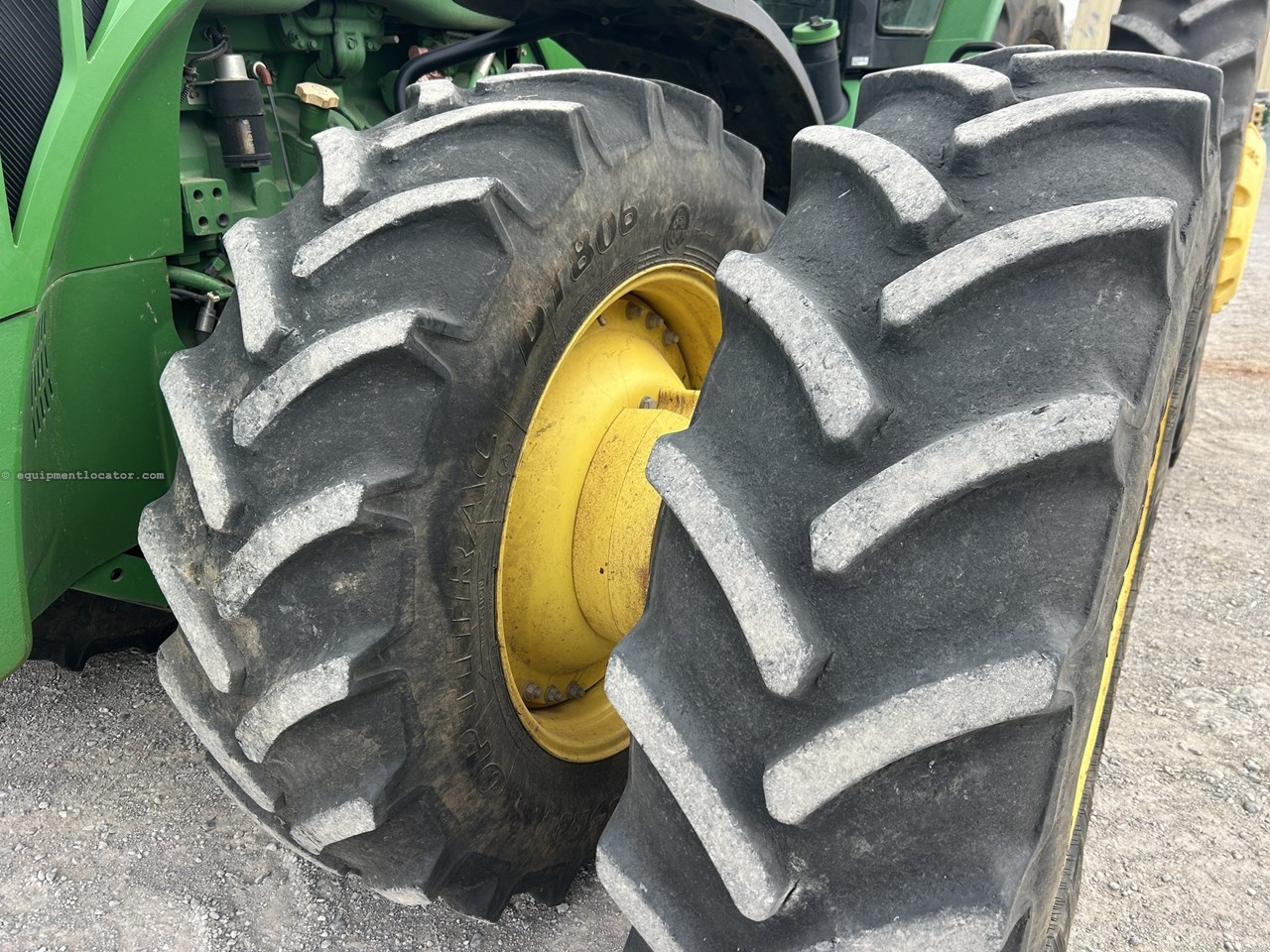 2012 John Deere 8335R Image 10