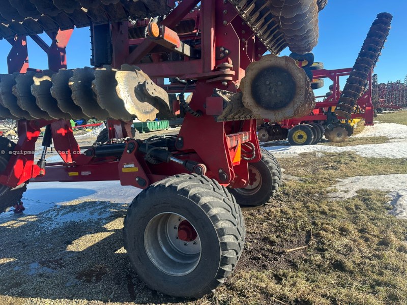 2023 Case IH 475 Image 10